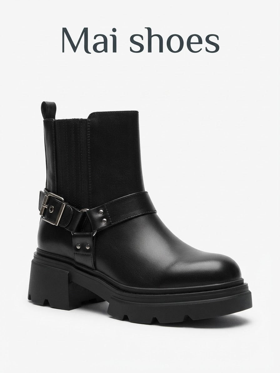 Dajdoj Ah 1 Harness Lug-Sole Ankle Boots in Black, three-quarter product view
