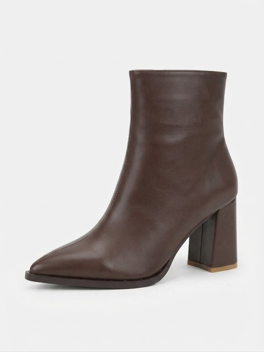 Dajdoj ak521/21 Minimal Pointed Block-Heel Boots in Brown, three-quarter product view