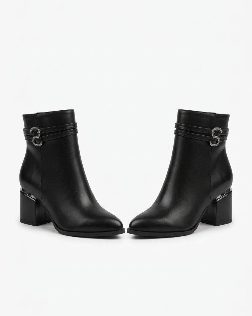 Dajdoj AK521-8 S-Detail Ankle Boots in Black, three-quarter product view